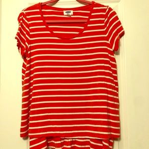 4 nursing tops!!!! AMAZING DEAL!! Sz med.